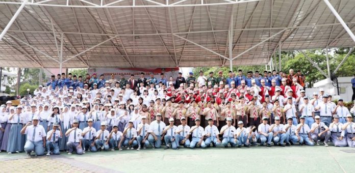 Momen Hari Sumpah Pemuda, Wali Kota Amsakar Ajak Pemuda Batam Momen Hari Sumpah Pemuda, Wali Kota Amsakar Ajak Pemuda Batam Sebarkan Inspirasi Bukan Kebencian