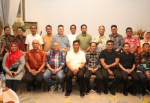 Wali Kota Batam Jamu Malan Malam Rektor IPDN Halilul Khairi Harbour Bay Wali Kota Batam Amsakar Achmad menggelar silaturahmi Rektor IPDN