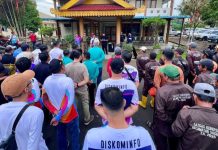 110 Personil Satgas Penanganan Sampah Angkut 21 Ton Sampah di Sagulung Batam 110 Personil Satgas Penanganan Sampah Angkut 21 Ton Sampah di Sagulung Batam