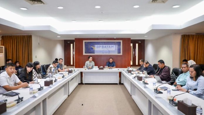 BP Batam dan APINDO Kepri Bahas Potensi dan Tantangan Investasi di Batam BP Batam dan APINDO Kepri Bahas Potensi dan Tantangan Investasi di Batam 2026