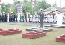 Bupati Lingga Pimpin Upacara Ziarah dan Tabur Bunga di Taman Makam Pahlawan Bupati Lingga Pimpin Upacara Ziarah dan Tabur Bunga di Taman Makam Pahlawan