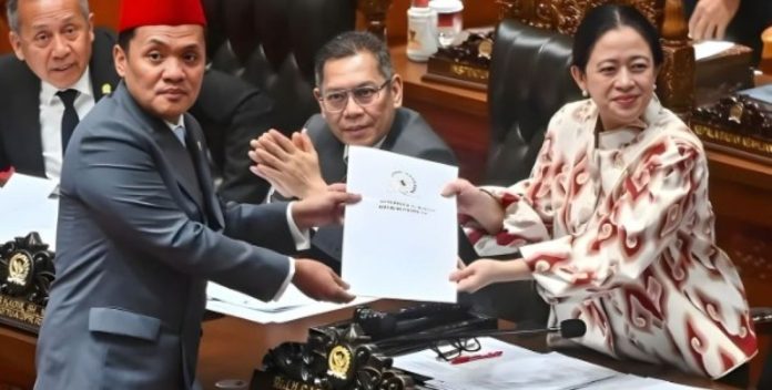 DPR RI resmi mengesahkan RKUHAP DPR RI resmi mengesahkan RKUHAP