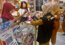 Diduga Tak Kantongi Izin BPOM, Diskopdag Karimun Sidak Toko Kosmetik