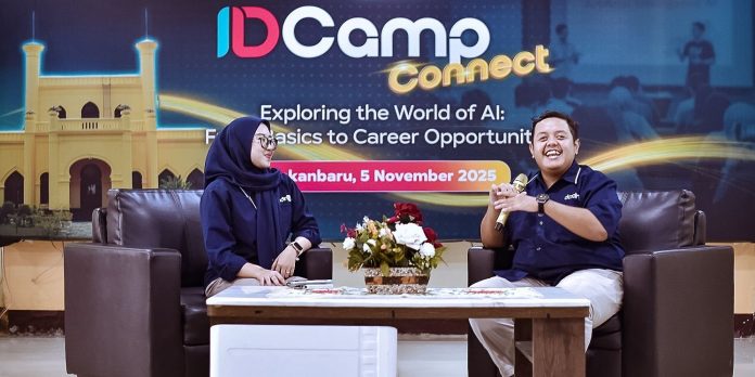 Indosat Dorong Talenta Muda Melek Digital Lewat IDCamp Connect 2025 di UNRI