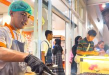 HARRIS Hotel Batam Center dan HARRIS Resort Waterfront Hadirkan Penawaran Spesial “Beli 4 Dapat 5” BBQ Akhir Tahun HARRIS Hotel Batam Center dan HARRIS Resort Waterfront Hadirkan Penawaran Spesial “Beli 4 Dapat 5” BBQ Akhir Tahun