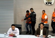 KPK Jelas Peran Abdul Wahid Jadi Tersangka Kasus Pemerasan di Pemprov Riau KPK Jelas Peran Abdul Wahid Jadi Tersangka Kasus Pemerasan di Pemprov Riau