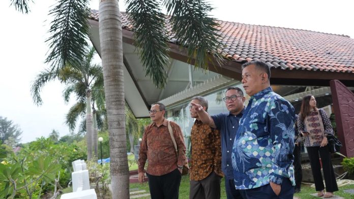 Kolaborasi Wamen UMKM, BP Batam, dan BRI Wujudkan Ekosistem UMKM Berdaya Saing Kolaborasi Wamen UMKM, BP Batam, dan BRI Wujudkan Ekosistem UMKM Berdaya Saing