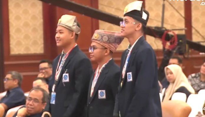 Komentar Menteri Purbaya Paska MAN Insan Cendekia Batam Juara Satu Cerdas Cermat APBN 2025