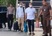 Konversi Rupiah dari OTT KPK ke Gubernur Riau dkk Senilai Rp1 Miliar Konversi Rupiah dari OTT KPK ke Gubernur Riau dkk Senilai Rp1 Miliar