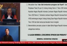 Mahkamah Konstitusi Tolak Gugatan Mahasiswa Terkait Masa Jabatan Kapolri MK Tolak Gugatan Mahasiswa Terkait Masa Jabatan Kapolri dengan Presiden dan Kabinet Menteri