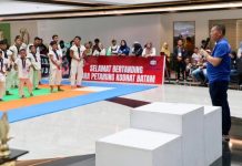 Sekda Firmansyah Tutup Kejursat IV Tarung Derajat Batam 2025 Sekda Firmansyah Tutup Kejursat IV Tarung Derajat Batam 2025