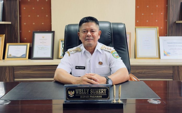 Bupati Pasaman, Welly Suhery