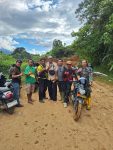 Anggota DPRD Pasaman Barat Rommy Candra Tinjau Langsung Jalan Longsor di Talamau 