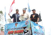 Polresta Barelang Amankan Aksi Unjuk Rasa DPC SPSI Kota Batam di Gedung Wakil Rakyat Polresta Barelang Amankan Aksi Unjuk Rasa DPC SPSI Kota Batam di Gedung Wakil Rakyat