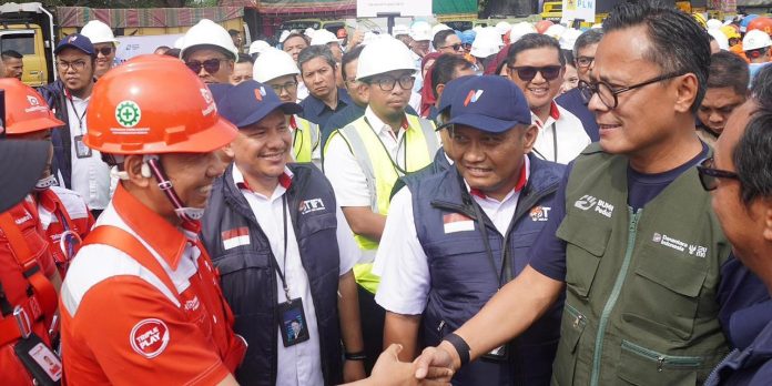 Bersama Danantara dan BUMN, TelkomGroup Kirim Relawan dan Bantuan Kemanusiaan di Masa Pemulihan Bersama Danantara dan BUMN, TelkomGroup Kirim Relawan dan Bantuan Kemanusiaan di Masa Pemulihan