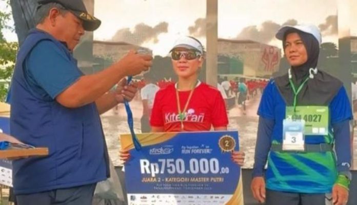 Perwakilan Bhayangkari Polres Karimun Raih Juara II di Ajang Kepri On Running 5K 1 Perwakilan Bhayangkari Polres Karimun Raih Juara II di Ajang Kepri On Running 5K