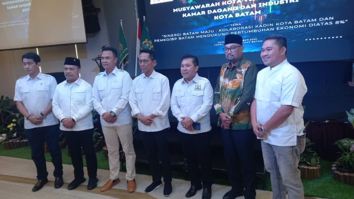 Roma Nasir Hutabarat Aklamasi Jadi Ketua Kadin Batam Roma Nasir Hutabarat Aklamasi Jadi Ketua Kadin Batam