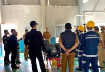 Tanggapi Keluhan Warga, Bupati Aneng Kunjungi Desa Bayat Siantan Utara Tanggapi Keluhan Warga, Bupati Aneng Kunjungi Desa Bayat Siantan Utara