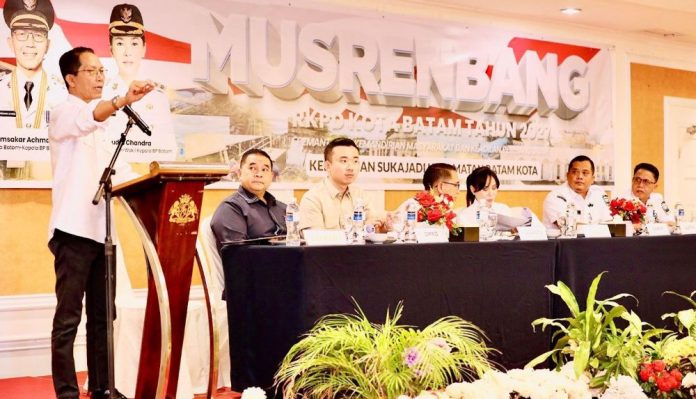 Amsakar-Li Claudia Hadiri Langsung di Musrenbang Kelurahan Sukajadi Amsakar-Li Claudia Hadiri Langsung di Musrenbang Kelurahan Sukajadi