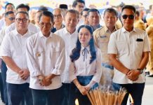 Amsakar Pimpin Penghormatan Terakhir untuk Mendiang Tjen Kuen On Amsakar Pimpin Penghormatan Terakhir untuk Mendiang Tjen Kuen On