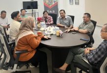 Dialog Bersama FJP Kepri Terungkap Permainan Kotor Oknum Pramuwisata di Batam Dialog Bersama FJP Kepri Terungkap Permainan Kotor Oknum Pramuwisata di Batam