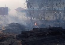 Lahan Sekitaran Gudang Samping SMK Muhammadiyah Tanjunguban Terbakar Lahan Sekitaran Gudang Samping SMK Muhammadiyah Tanjunguban Terbakar