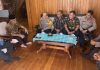 Kapolsek Jemaja IPTU Sutomo Awali Tugas dengan Silaturahmi ke Tokoh Adat Melayu Ketua LAM Jemaja Sambut Hangat Kunjungan Kapolsek Jemaja IPTU Sutomo dan Anggota
