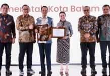 Lampaui Target Investasi 2025, Pemko Batam Borong Dua Penghargaan dari Kementerian Investasi Pemko Batam Borong Dua Penghargaan dari Kementerian Investasi