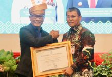 Perkuat Manajemen Talenta, Pemko Batam Terima Piagam Penghargaan dari BKN RI Pemko Batam dalam Penandatanganan Komitmen Bersama Pembangunan dan Penerapan Manajemen Talenta