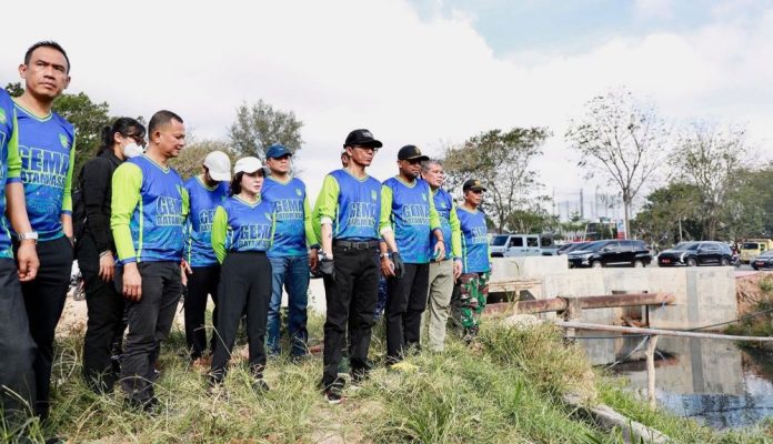 Amsakar–Li Claudia Pimpin Gema Batam ASRI 2026, 5.600 Warga Bergerak Bersihkan Kota