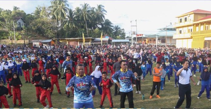 Bupati Anambas Ikut Senam dan Jalan Santai Semarakkan HPN 2026 di Jemaja