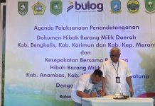 Bupati Lingga Tandatangani Hibah Tanah dengan Perum Bulog Bupati Lingga Tandatangani Hibah Tanah dengan Perum Bulog