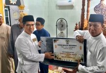 Bupati Iskandarsyah Awali Safari Ramadan di Masjid Al-Falah Sungai Pasir Karimun