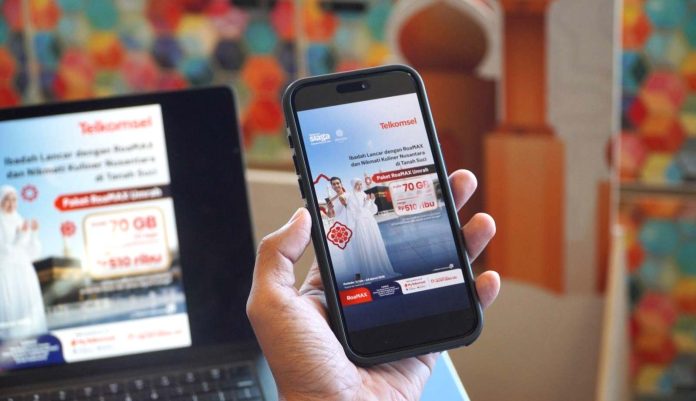 Ibadah Makin Tenang Bersama Paket RoaMAX Umrah Telkomsel