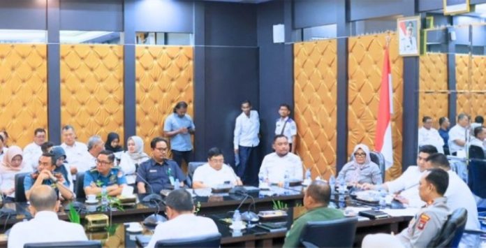 Jelang Ramadan dan Cap Go Meh, Bupati Roby Kurniawan Ajak Forkopimda Perkuat Sinergi dan Pengawasan Jelang Ramadan dan Cap Go Meh, Bupati Roby Kurniawan Ajak Forkopimda Perkuat Sinergi dan Pengawasan