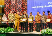 Kabupaten Karimun Raih Penghargaan BRIN Kategori Daerah Berdaya Saing di Indonesia Kabupaten Karimun Raih Penghargaan BRIN Kategori