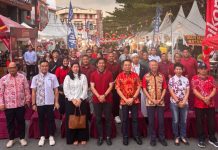 Perayaan Tahun Baru Imlek 2577 di Kawasan Nagoya Citywalk Batam Perayaan Tahun Baru Imlek 2577 di Kawasan Nagoya Citywalk Batam