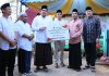 Safari Ramadan Ke-4, Bupati Bintan Serahkan CSR Rp50 Juta Untuk Masjid Al Munawwaroh Safari Ramadan Ke-4, Bupati Bintan Serahkan CSR