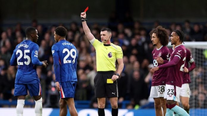 Walau Dipaksa Burnley Main 1-1, Chelsea Berhasil Geser Manchester United