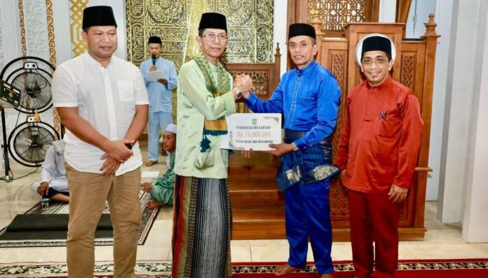 Wali Kota Amsakar berbuka Wali Kota Amsakar