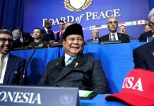 Komen Netizen Dunia Terkiat Indonesia Mundur dari Dewan Perdamaian Board of Peace Buatan Trump