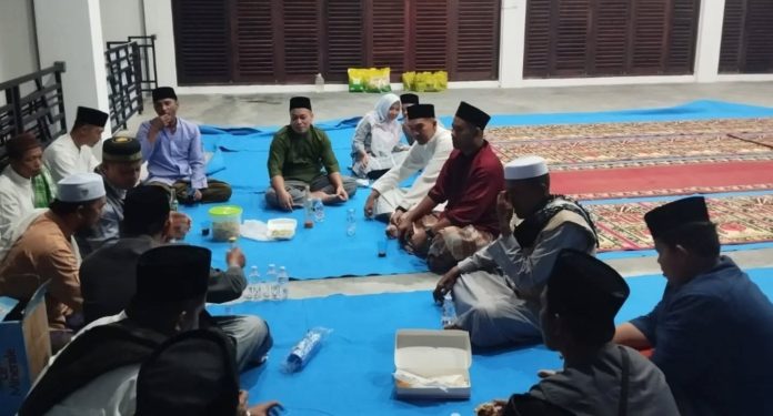 Bupati dan Wakil Bupati Lingga Gelar I’tikaf di Masjid Megad Kuning