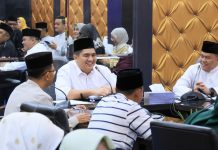 Hari Terakhir Jelang Libur Lebaran 2026, Bupati Roby Pimpin Rapat Staf Hari Terakhir Jelang Libur Lebaran 2026, Bupati Roby Pimpin Rapat Staf