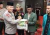 Silaturahmi Buka Puasa Bersama Kapolda Kepri dengan Ormas, OKP, BEM dan Cipayung Plus Kepri Perkuat Sinergi Jaga Kondusivitas Daerah Silaturahmi Buka Puasa Bersama Kapolda Kepri dengan Ormas, OKP, BEM dan Cipayung Plus Kepri Perkuat Sinergi Jaga Kondusivitas Daerah