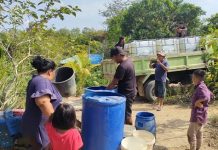 Krisis Air Melanda, BUMDes Lancang Kuning Distribusikan 15 Ton Air Bersih Krisis Air Melanda, BUMDes Lancang Kuning Distribusikan 15 Ton Air Bersih