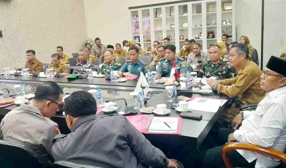 Krisis Air dan Karhutla Mengancam, Pemko Tanjungpinang Siapkan Langkah Darurat Krisis Air dan Karhutla Mengancam, Pemko Tanjungpinang Siapkan Langkah Darurat