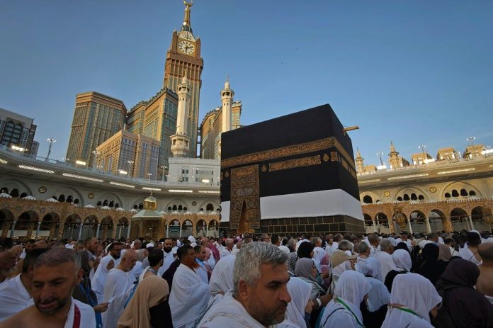 Jemaah Umrah di Makkah Arab Saudi Jemaah Umrah di Makkah Arab Saudi