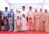 Ribuan Warga Serbu Open House Wabup Bintan Deby Maryanti di Hari Pertama Idulfitri 2026 Open House Wabup Bintan Deby Maryanti di Hari Pertama Idulfitri 2026