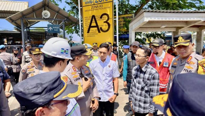 Wali Kota Batam memastikan kesiapan arus mudik Idulfitri 1447 Hijriah di Kota Batam Wali Kota Batam, Amsakar Achmad, memastikan kesiapan arus mudik Idulfitri 1447 Hijriah di Kota Batam berjalan lancar dan nyaman
