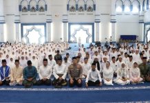 Amsakar Achmad Lepas 641 Jemaah Haji Batam, Tekankan Kesiapan Mental dan Kekompakan Amsakar Achmad Lepas 641 Jemaah Haji Batam